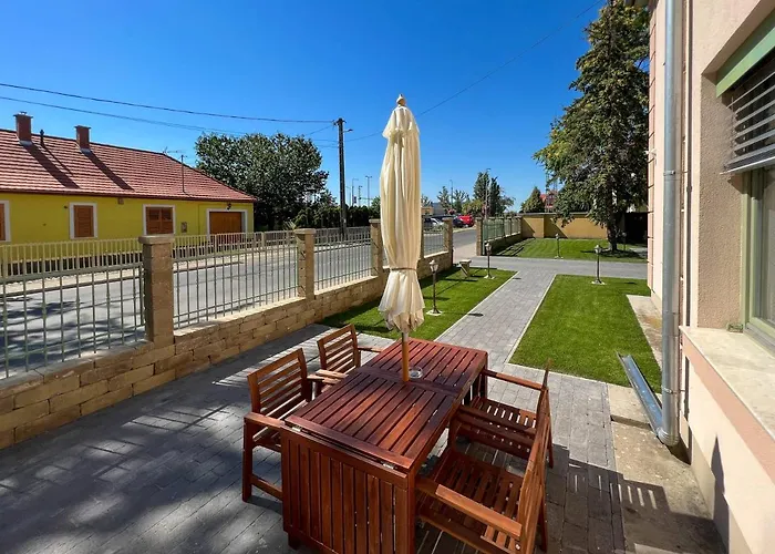 Lujza Διαμέρισμα *